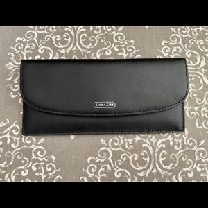 NWOT Coach Saffiano black leather soft wallet